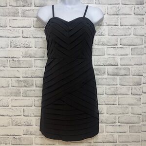 Gianni Bini Little Black Structured Chevron Pleated Distinctive Layered Dress XS